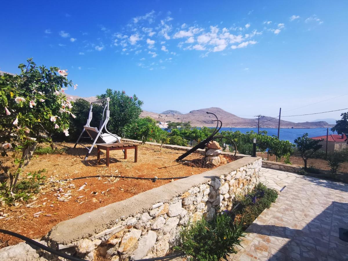 Kalypso Apartment Chalki Town Luaran gambar