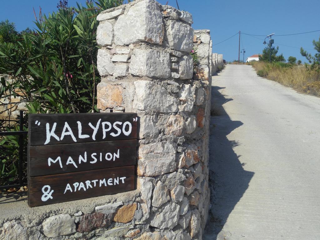 Kalypso Apartment Chalki Town Bilik gambar